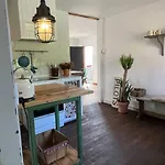 度假居 The Old Soap House - Stylish And Close To *